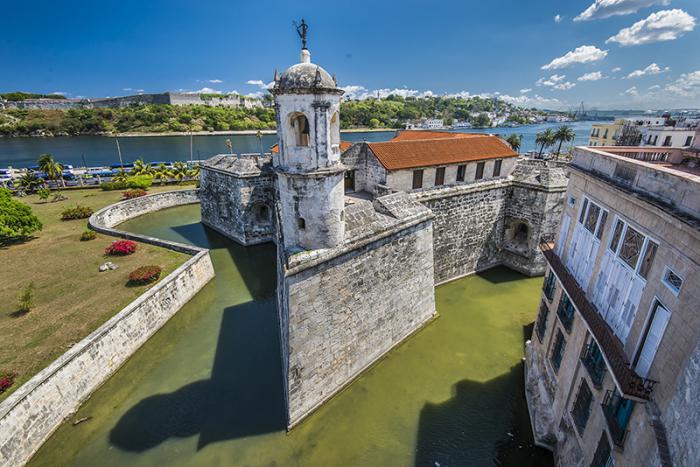 O Castelo da Real Força é a fortaleza mais antiga de Havana e durante quase dois séculos serviu de residência aos governadores espanhóis.