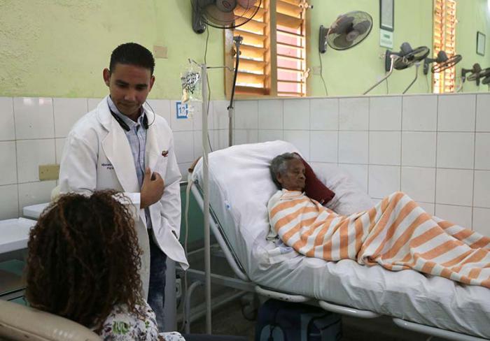 Nos próximos dias começarão a funcionar os quirófanos no hospital universitário Calixto García.