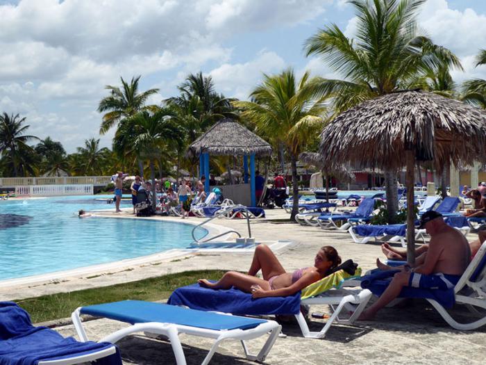 Enquanto a feira tinha sessões, os turistas hospedados no hotel continuaram desfrutando das opções oferecidas ali.