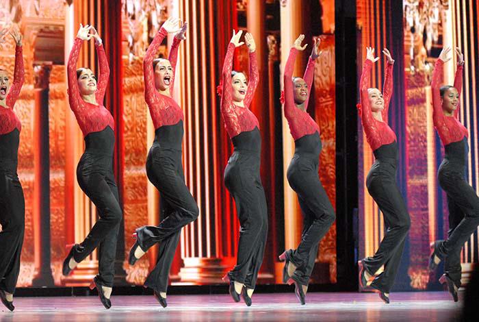 Espetáculo China e Cuba, com mãos unidas. Ballet Lizt Alfonso.