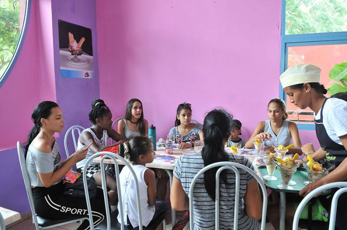 O parque La Mariposa não é apenas diversão e aparelhos, para este verão também se abriram novas opções gastronômicas de grande aceitação para o visitante.