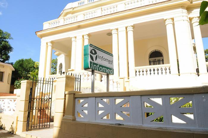 Sede nacional da Infomed, situada em calle 27 nº 110, e/ N e M, no município Plaza de la Revolución, na capital.