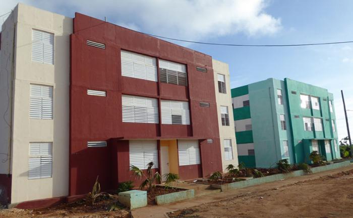 Os primeiros prédios construídos no município são destinados às famílias desprovidas de moradias, após a passagem de Matthew.