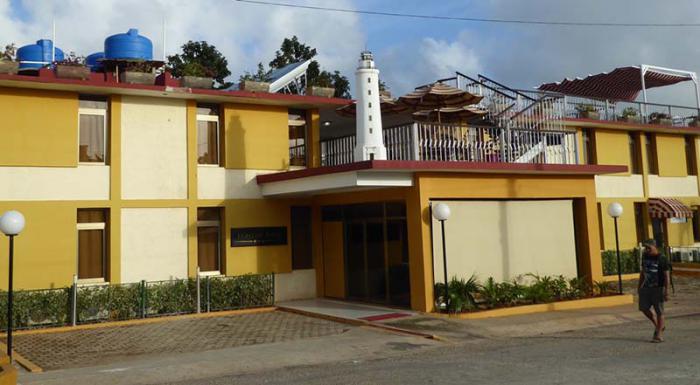 O problema de hospedagem existente na zona foi mitigado com a remodelação total do hotel La Asunción, que ressurge com o nome de El Faro.