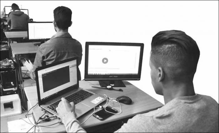 No país, mais de 50% dos profissionais das Ciências da Informática são formados e graduados neste centro de altos estudos.