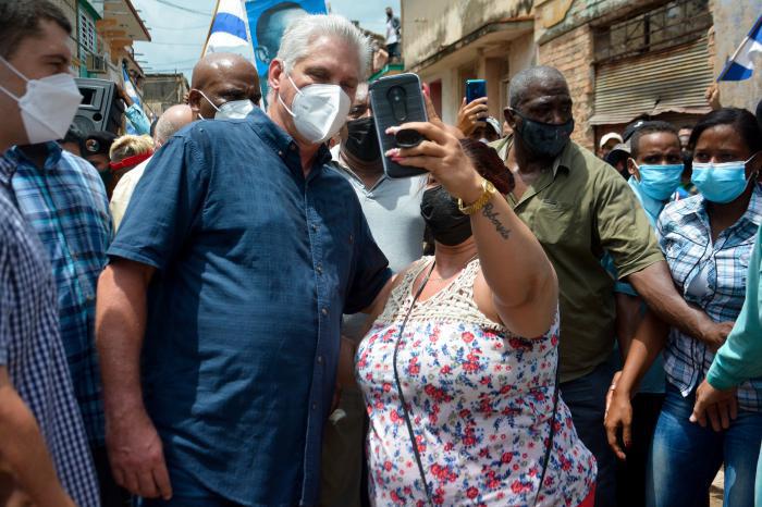 San Antonio de los Baños: «seja pra o que for Díaz-Canel! Seja pra o que for!»