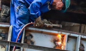 en